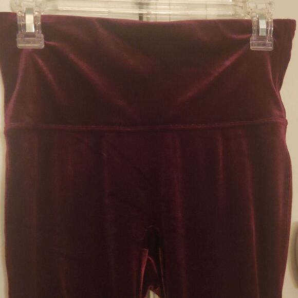 Spanx Women's Burgundy Velvet Velour Leggings Size L - Picture 2 of 10